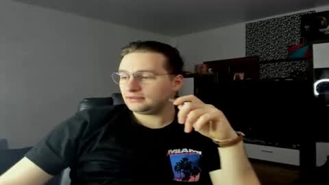 Snapshot of alexs9xtime chatting on January 2026 12:30:01 PM alexs9xtime online show from January 2026 12:30:01 PM