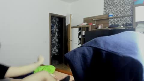 Snapshot of alexs9xtime chatting on February 2026 02:14:01 PM alexs9xtime online show from February 2026 02:14:01 PM