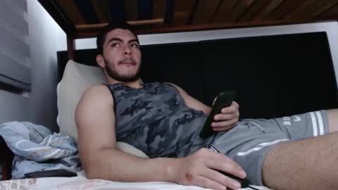 alexsb1998 online show from February 2025 06:18:01 AM