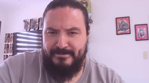 Snapshot of alextambet chatting on February 2025 06:52:02 PM alextambet online show from February 2025 06:52:02 PM