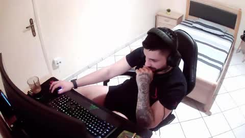 alexthepro00 online show from June 2026 05:44:01 PM