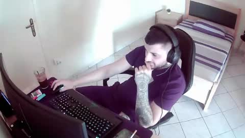 alexthepro00 online show from June 2026 10:17:02 AM