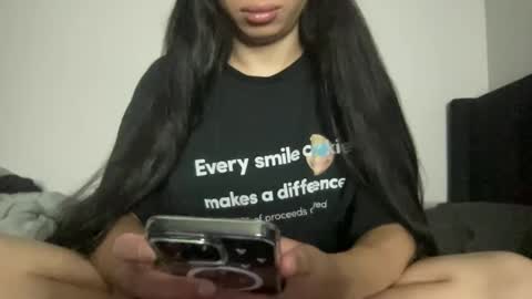 Snapshot of alextran665 chatting on September 2025 01:18:01 AM Your Anime T Girl online show from September 2025 01:18:01 AM