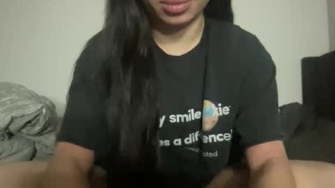 Snapshot of alextran665 chatting on November 2025 03:16:01 AM Your Anime T Girl online show from November 2025 03:16:01 AM