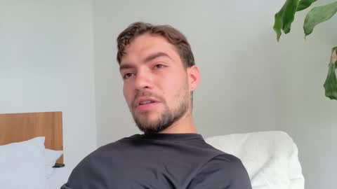 Alex online show from December 2025 09:11:01 PM