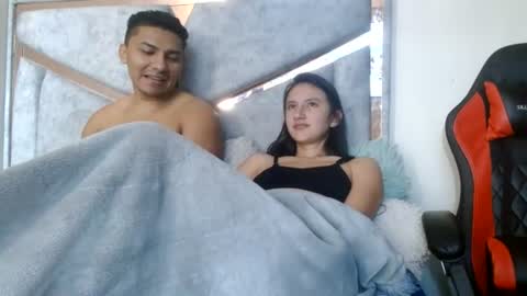 Snapshot of alexvsluisa chatting on July 2026 03:58:02 PM alex y luisa online show from July 2026 03:58:02 PM