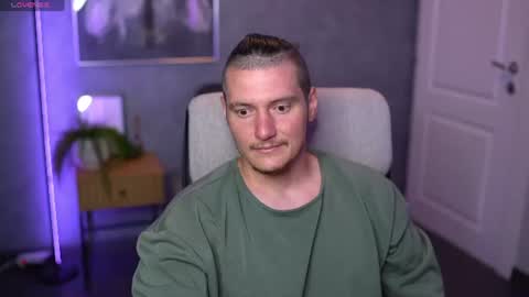 Alex online show from August 2026 05:32:01 AM