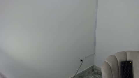 alexx_cum18 online show from June 2026 05:28:01 PM
