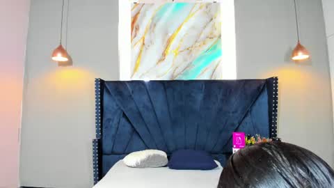 alexx_val online show from July 2026 07:39:01 PM