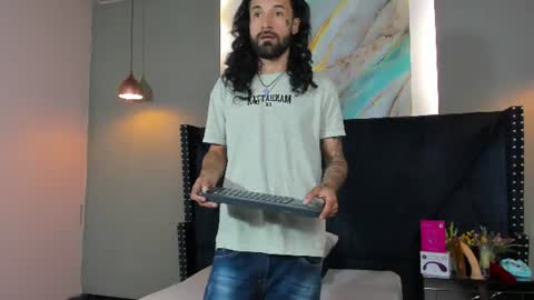 alexx_val online show from July 2026 09:46:02 PM