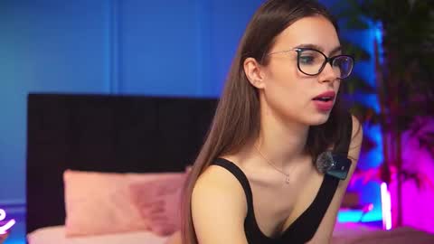 Snapshot of alexxisrae chatting on November 2025 04:46:02 AM Alexxis Rae online show from November 2025 04:46:02 AM