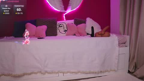 Snapshot of alexxisrae chatting on March 2026 04:27:01 AM Alexxis Rae online show from March 2026 04:27:01 AM