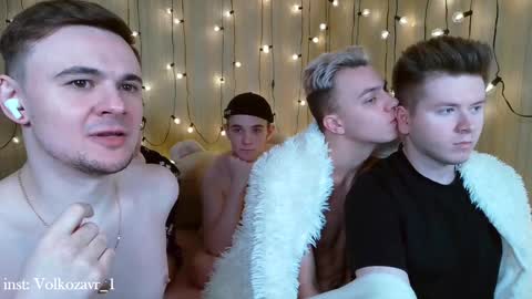 Snapshot of alexxx_d chatting on February 2025 06:33:01 PM AlexDimaIgor online show from February 2025 06:33:01 PM