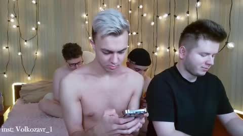 Snapshot of alexxx_d chatting on February 2025 06:53:01 PM AlexDimaIgor online show from February 2025 06:53:01 PM