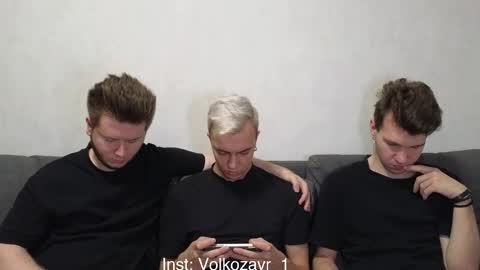 Snapshot of alexxx_d chatting on September 2025 07:35:02 PM AlexDimaIgor online show from September 2025 07:35:02 PM