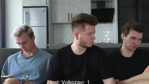 Snapshot of alexxx_d chatting on October 2025 01:52:01 PM AlexDimaIgor online show from October 2025 01:52:01 PM