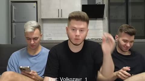 Snapshot of alexxx_d chatting on October 2025 08:31:02 PM AlexDimaIgor online show from October 2025 08:31:02 PM