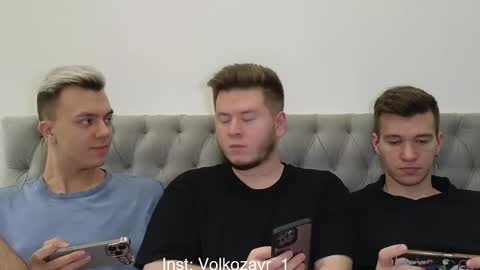 Snapshot of alexxx_d chatting on October 2025 07:29:02 PM AlexDimaIgor online show from October 2025 07:29:02 PM