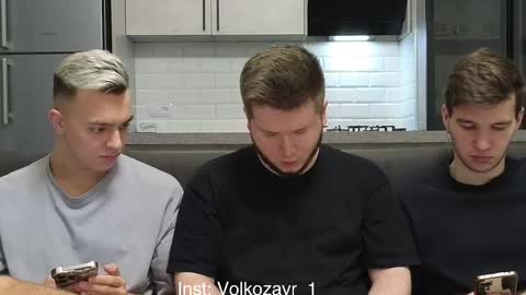 Snapshot of alexxx_d chatting on November 2025 08:08:02 PM AlexDimaIgor online show from November 2025 08:08:02 PM