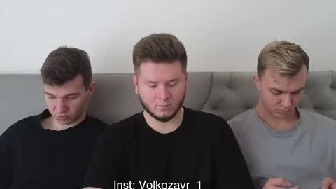 Snapshot of alexxx_d chatting on December 2025 09:15:01 AM AlexDimaIgor online show from December 2025 09:15:01 AM