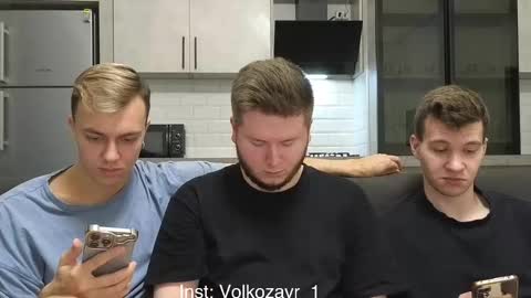 Snapshot of alexxx_d chatting on December 2025 08:39:02 PM AlexDimaIgor online show from December 2025 08:39:02 PM