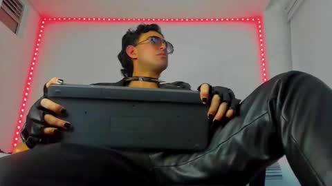 Snapshot of alexxx_savage chatting on September 2025 04:03:01 AM Alexander online show from September 2025 04:03:01 AM