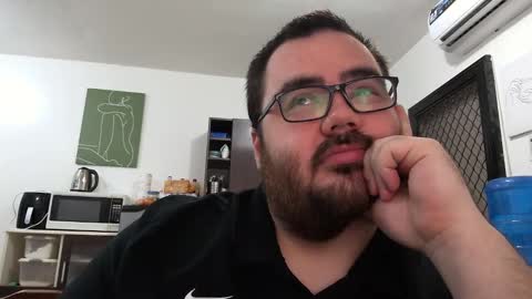 Snapshot of alexxxbear chatting on February 2025 04:50:02 PM alexxxbear online show from February 2025 04:50:02 PM