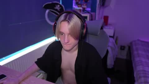 Alexycutie online show from September 2025 08:36:02 AM