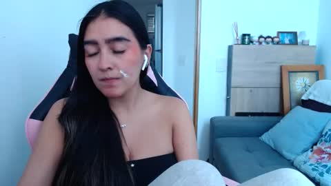 alexyferrer1 online show from July 2026 03:08:02 PM