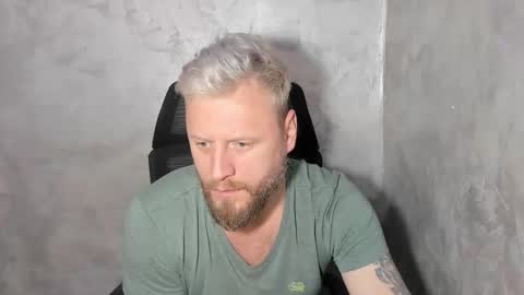 Snapshot of alexyno2020 chatting on February 2026 03:41:02 PM alexyno2022 ONLYFANS online show from February 2026 03:41:02 PM