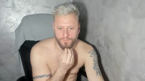 Snapshot of alexyno2020 chatting on February 2026 05:52:01 AM alexyno2022 ONLYFANS online show from February 2026 05:52:01 AM
