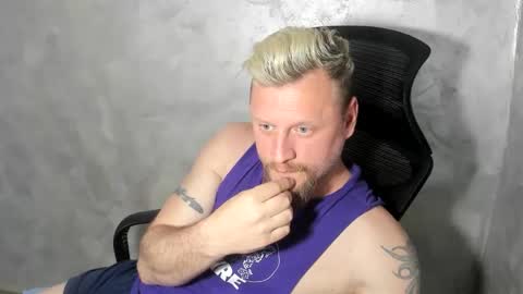 Snapshot of alexyno2020 chatting on April 2026 10:34:02 PM alexyno2022 ONLYFANS online show from April 2026 10:34:02 PM