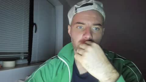 Snapshot of alfiesolomons87 chatting on March 2025 07:15:02 PM alfiesolomons87 online show from March 2025 07:15:02 PM