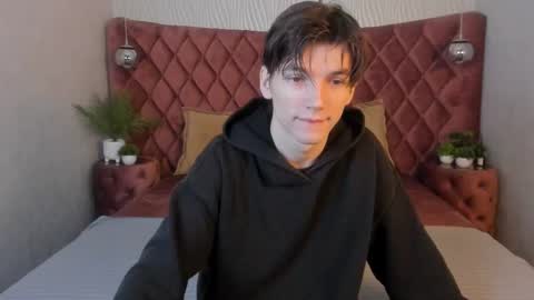 Snapshot of alfred_joness chatting on October 2025 07:01:01 AM Alfred online show from October 2025 07:01:01 AM