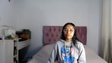 Snapshot of alia054 chatting on September 2025 01:47:02 PM Alia online show from September 2025 01:47:02 PM