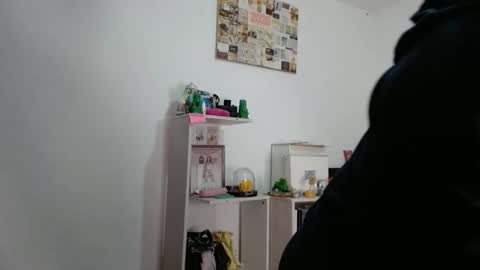 Snapshot of alia054 chatting on June 2026 12:44:02 PM Alia online show from June 2026 12:44:02 PM