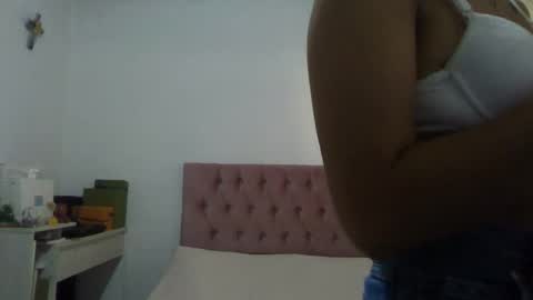 Snapshot of alia_lombardi chatting on January 2025 12:47:02 PM Alia Anjali online show from January 2025 12:47:02 PM