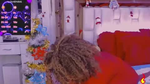 Snapshot of aliana_ross chatting on November 2025 12:46:01 AM aliana_ross online show from November 2025 12:46:01 AM