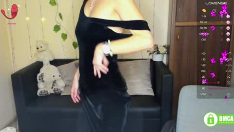 Alianna online show from February 2025 04:03:02 PM