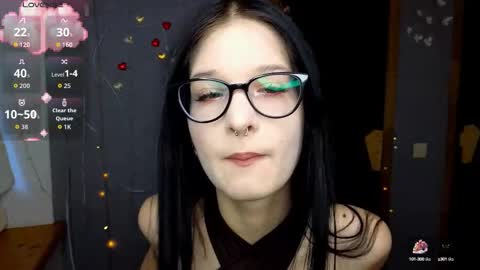 Snapshot of alicamoons chatting on September 2025 11:32:02 AM Alica online show from September 2025 11:32:02 AM