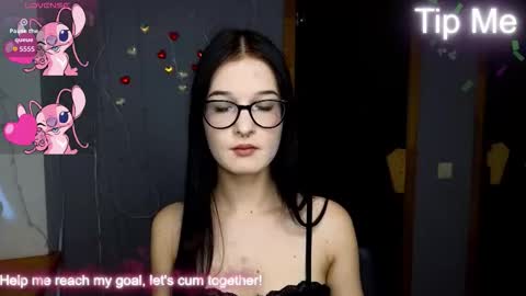 Snapshot of alicamoons chatting on September 2025 11:35:02 AM Alica online show from September 2025 11:35:02 AM