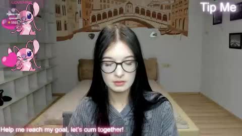 Snapshot of alicamoons chatting on September 2025 11:26:01 AM Alica online show from September 2025 11:26:01 AM