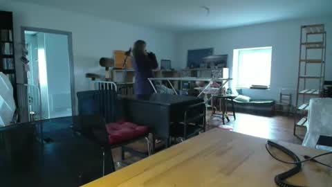 Alice online show from December 2024 09:00:01 AM