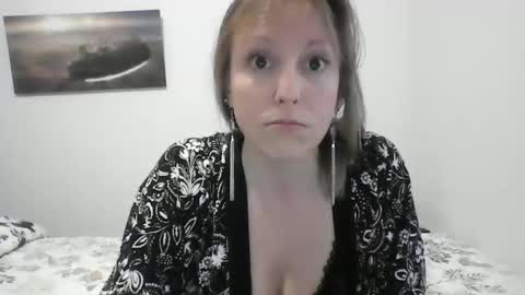 Alice online show from February 2025 05:01:02 PM