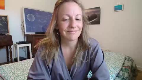 Alice online show from September 2025 07:43:01 AM