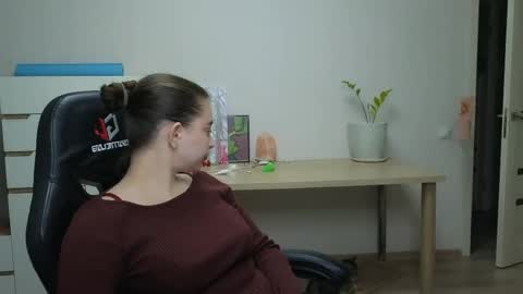 Snapshot of alice_________________________ chatting on April 2026 09:39:33 PM Alice online show from April 2026 09:39:33 PM