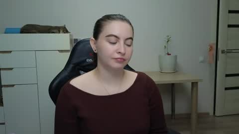Snapshot of alice_________________________ chatting on May 2026 06:27:02 PM Alice online show from May 2026 06:27:02 PM