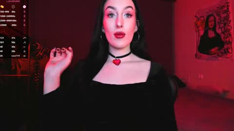 Snapshot of alice___mistress chatting on January 2025 11:24:01 PM Miss Alice online show from January 2025 11:24:01 PM