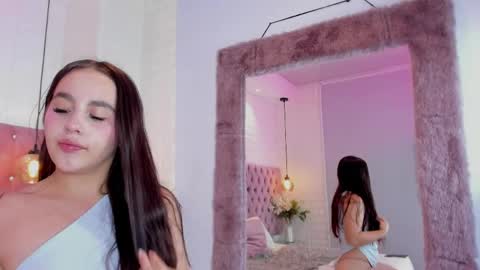Snapshot of alice__bennett chatting on April 2026 03:17:02 PM Alice online show from April 2026 03:17:02 PM