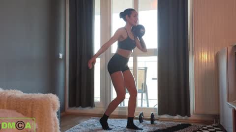 A R Y A  T I A online show from January 2025 11:07:02 AM